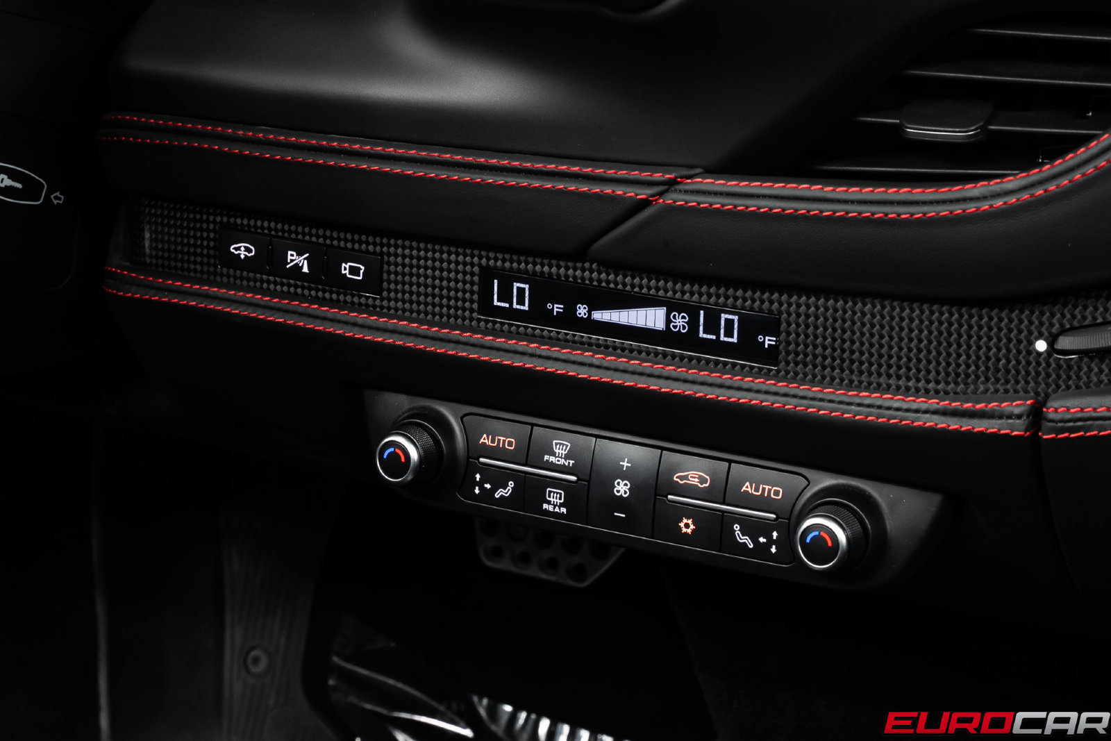 Used 2021 Ferrari F8 Tributo RWD image 35