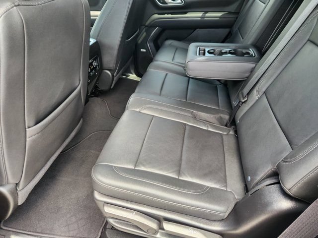Used 2024 Chevrolet Tahoe Z71 w/ Luxury Package AWD/4WD image 34