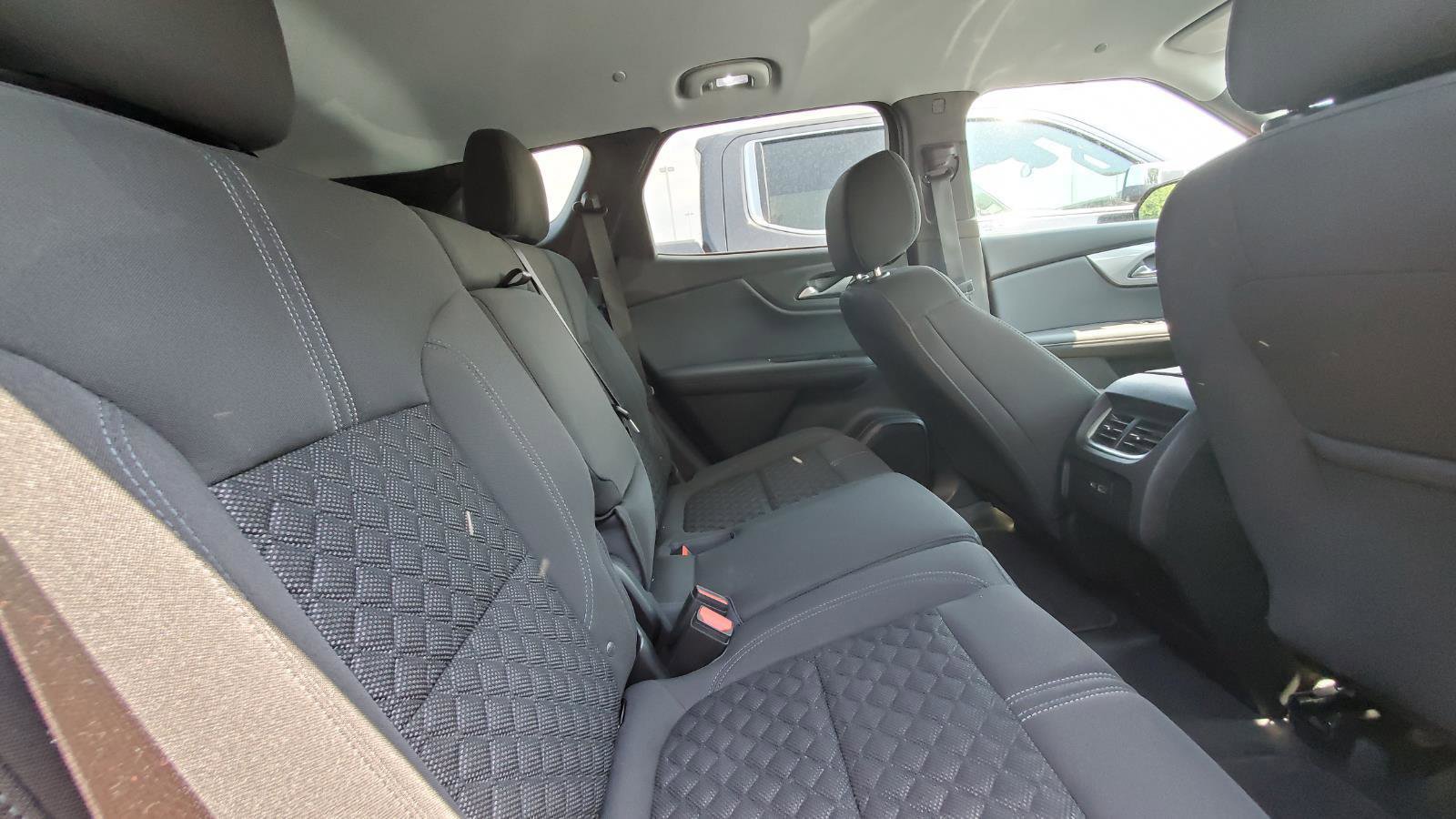 Used 2022 Chevrolet Blazer LT FWD image 6