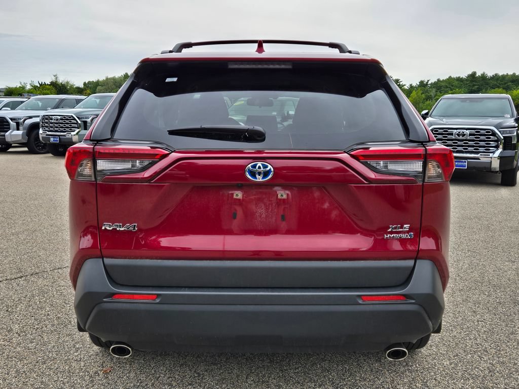 Used 2024 Toyota RAV4 XLE w/ Weather Package AWD/4WD image 4