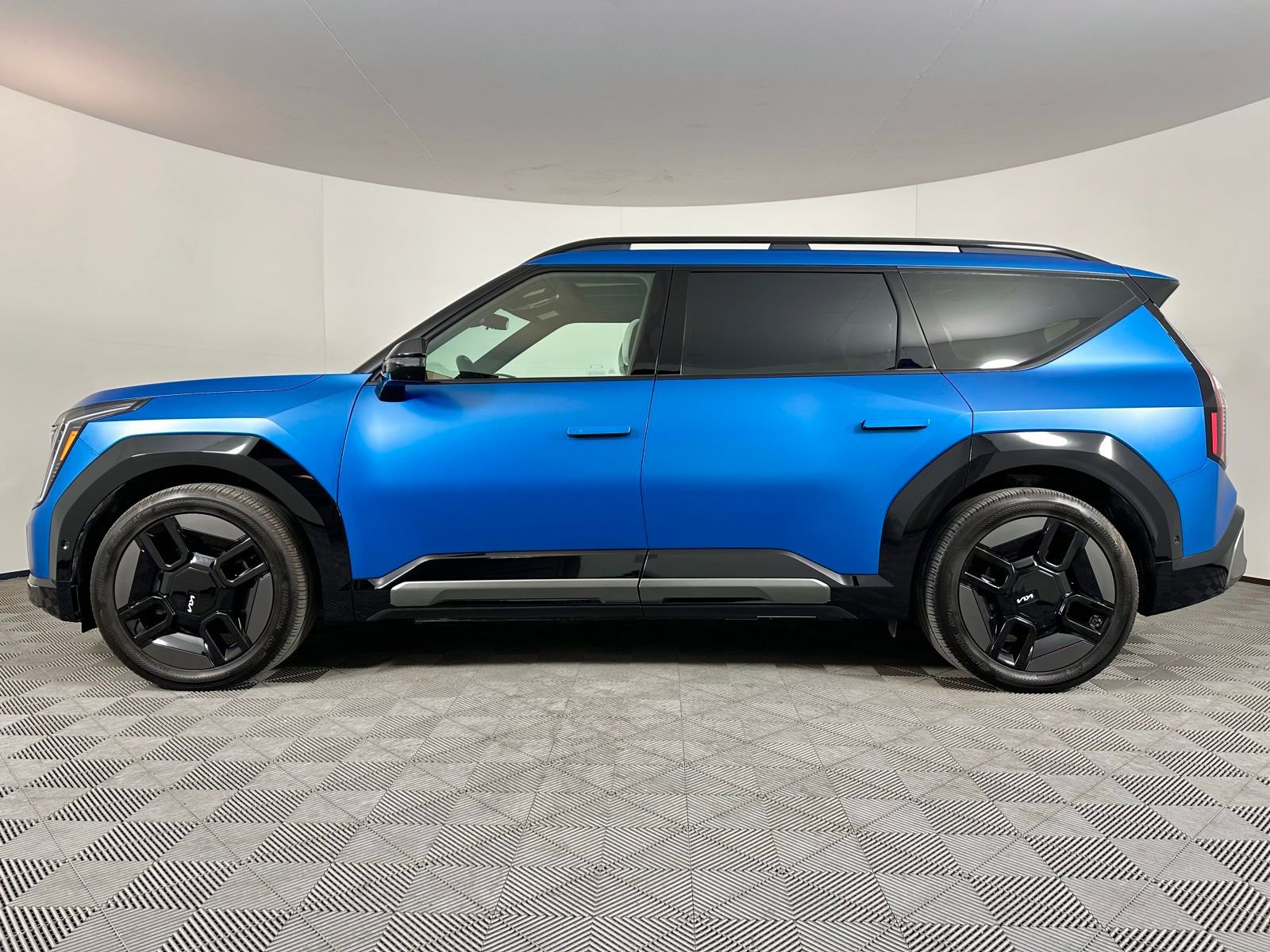 Used 2024 Kia EV9 GT-Line image 22