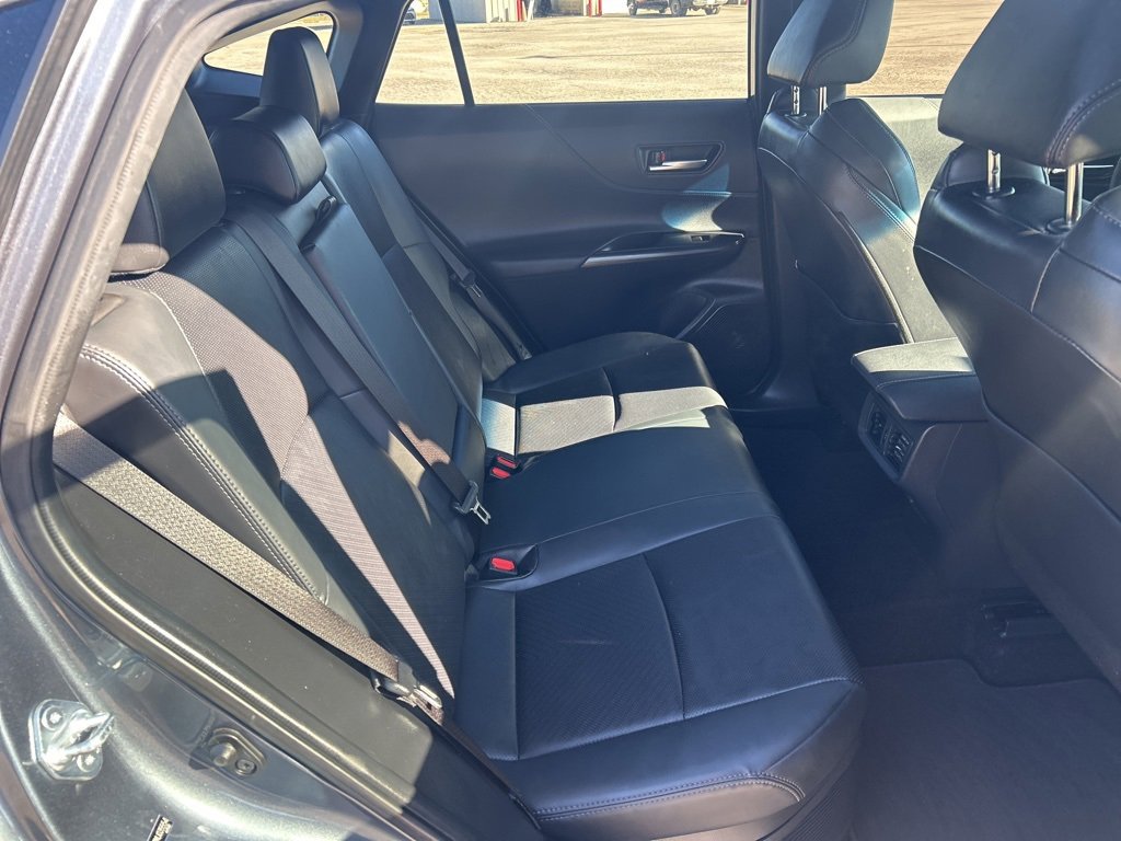 Used 2021 Toyota Venza Limited w/ Carpet Mat Package (TMS) image 23