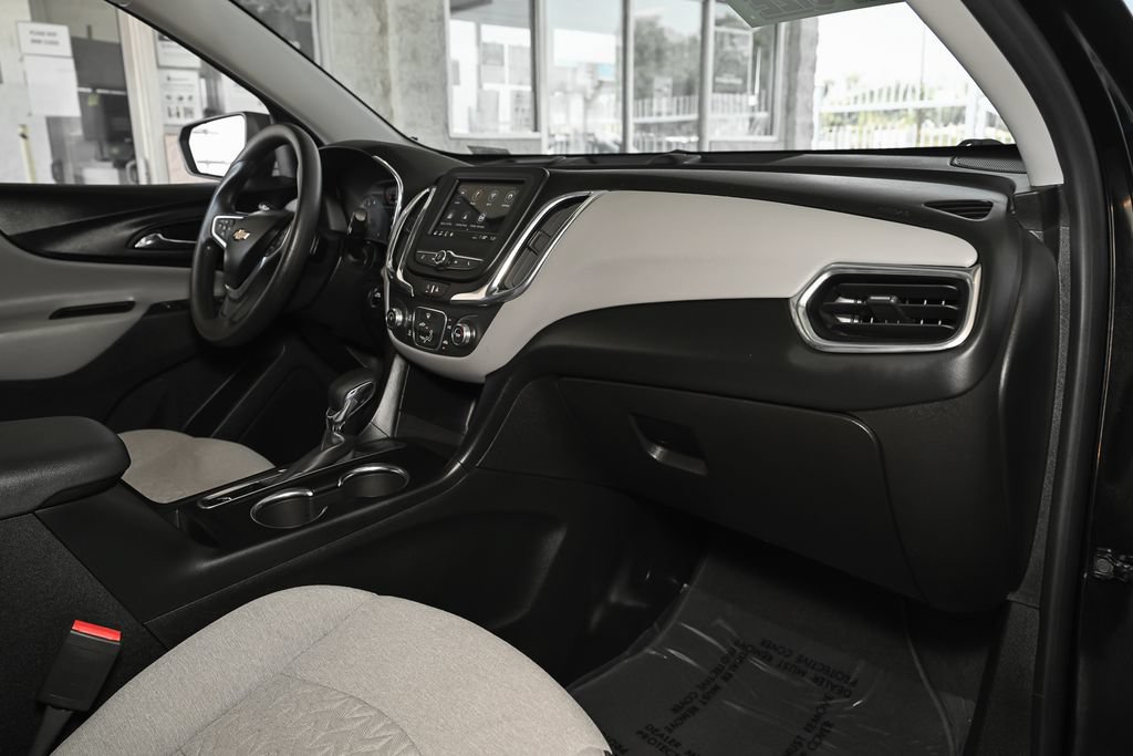 Used 2022 Chevrolet Equinox LS w/ LPO, Cargo Package FWD image 37