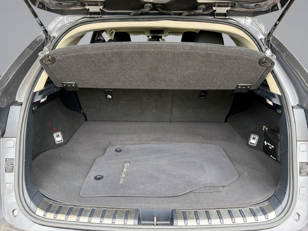 Used 2019 Lexus NX 300h AWD w/ Comfort Package image 13