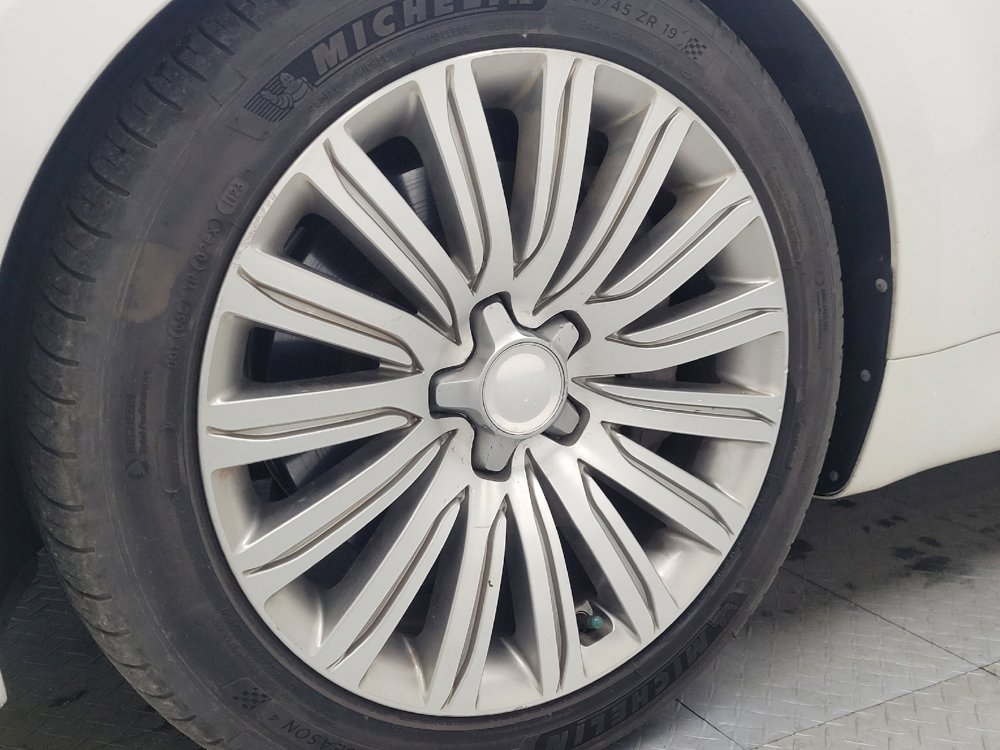 Used 2015 Kia K900 Premium w/ Interior Highline Package image 31