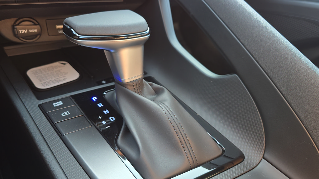 New 2026 Hyundai Elantra SEL Sport FWD image 23