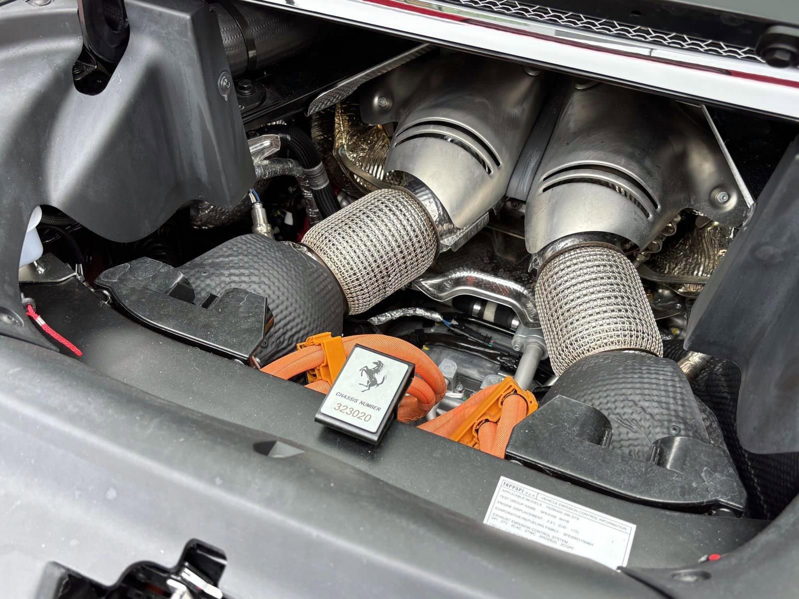 Used 2025 Ferrari 296 GTS RWD image 16