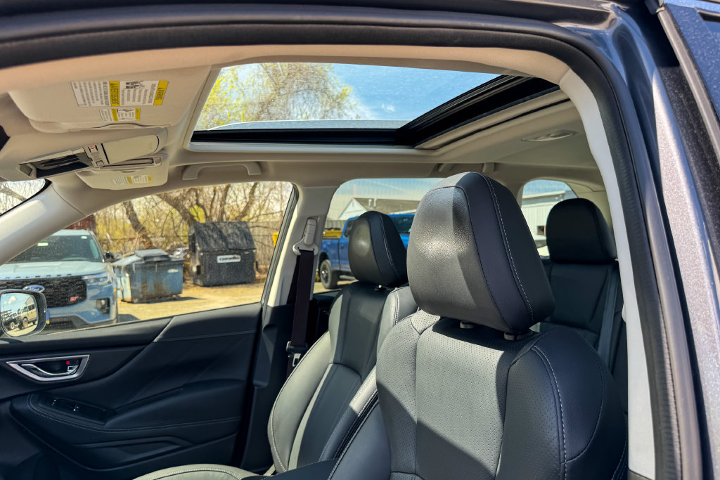 Used 2023 Subaru Forester Touring AWD/4WD image 23