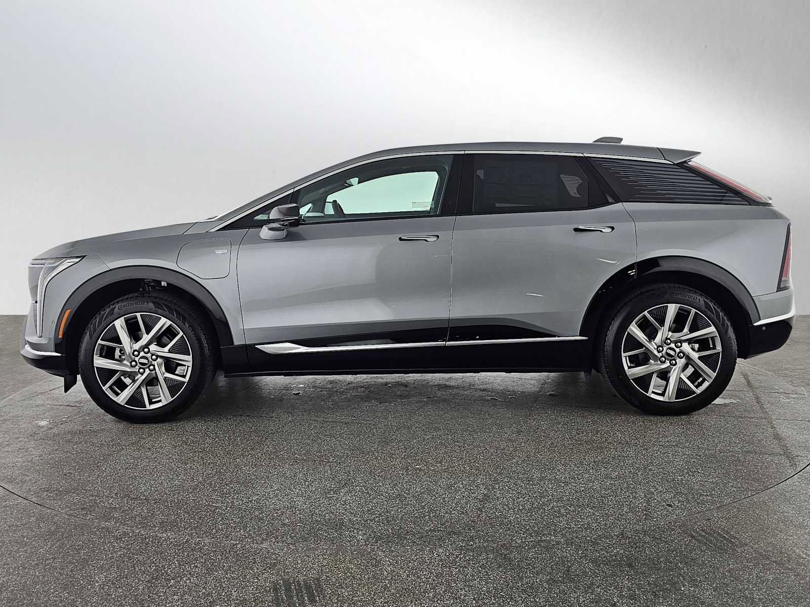 New 2026 Cadillac Optiq Luxury 1 image 6