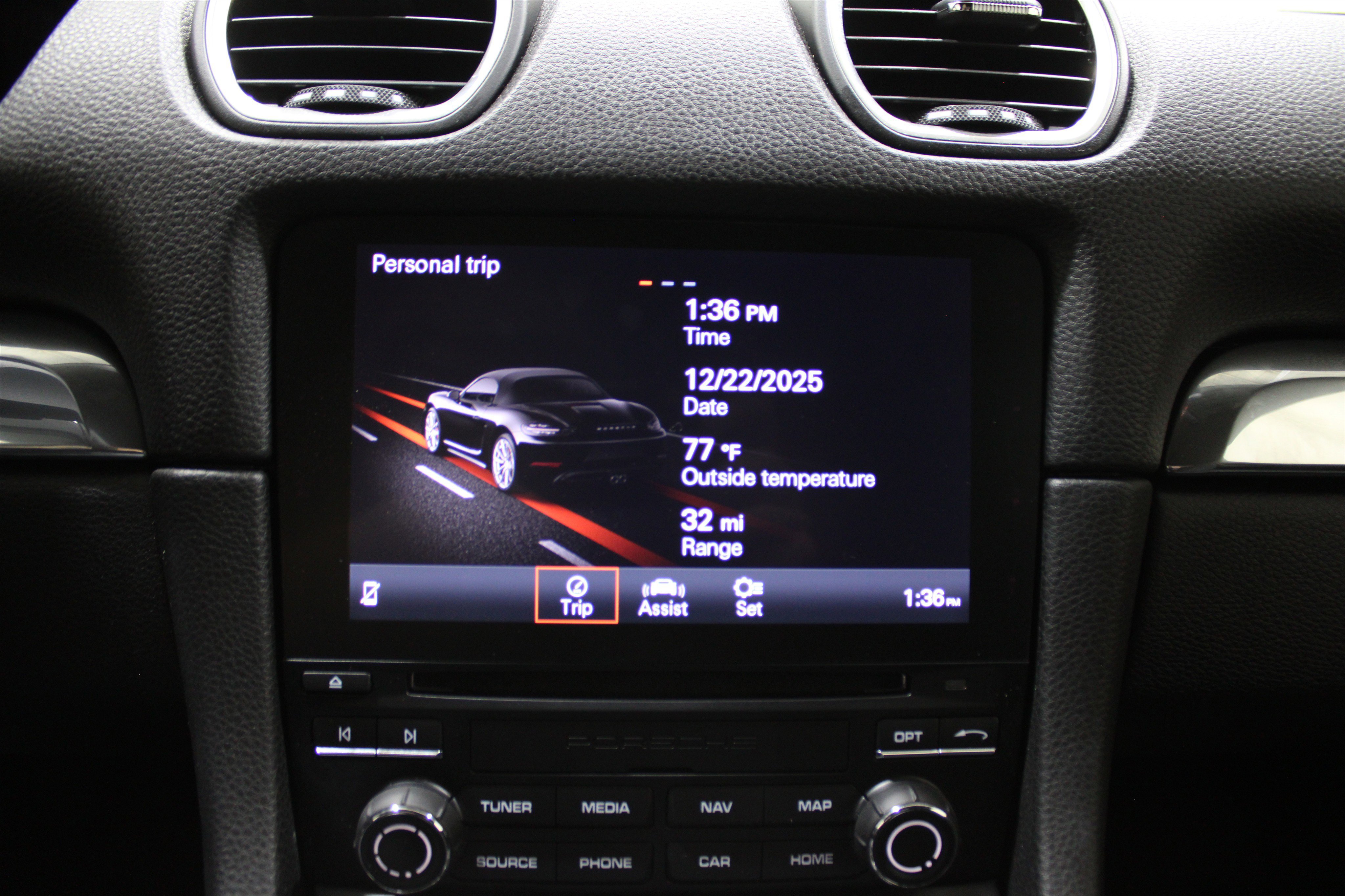 Used 2023 Porsche 718 Boxster w/ Sport Chrono Package image 15