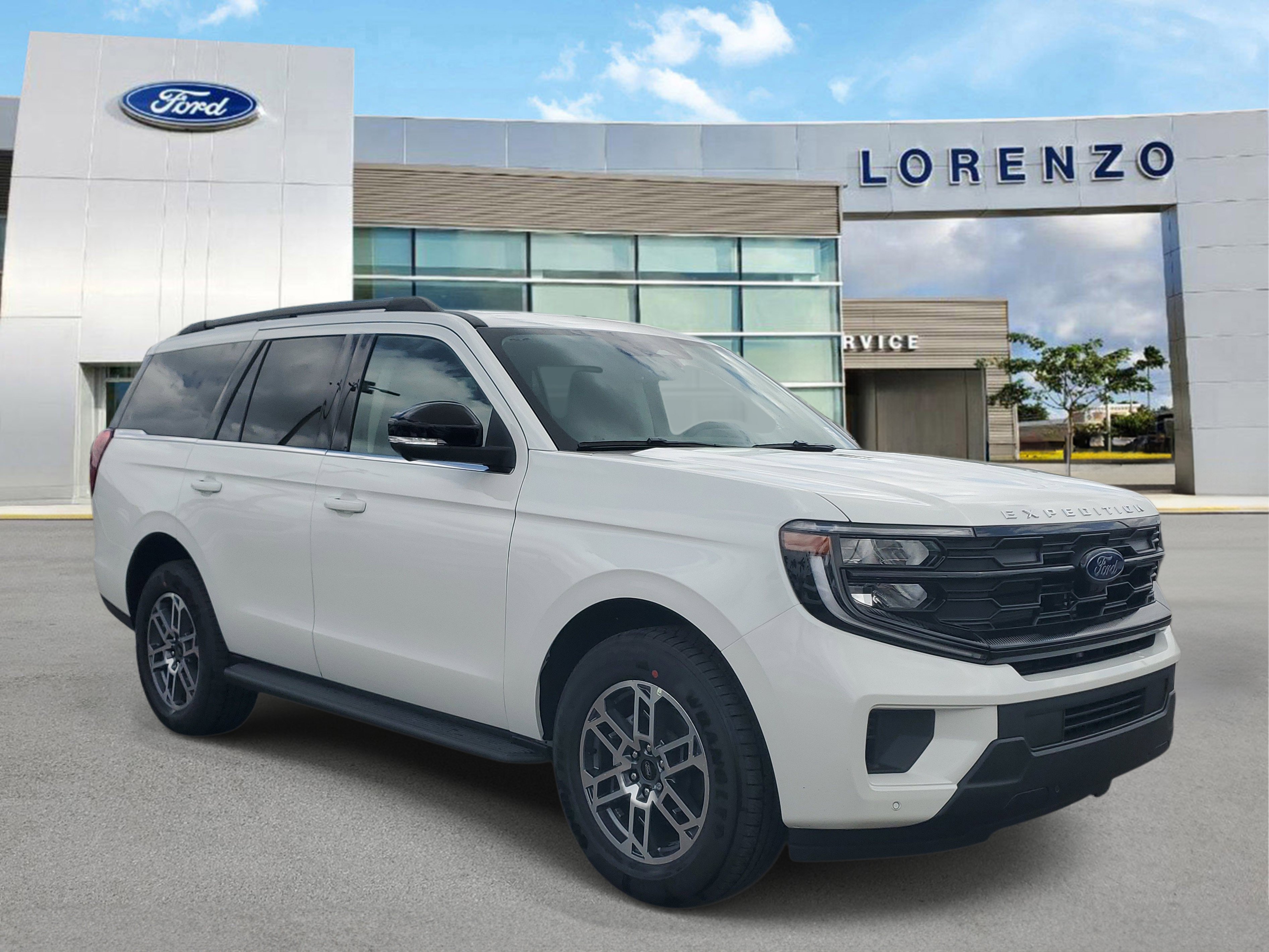 New 2026 Ford Expedition Active RWD image 3