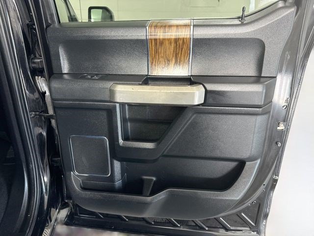 Used 2019 Ford F150 Lariat w/ Equipment Group 502A Luxury AWD/4WD image 28