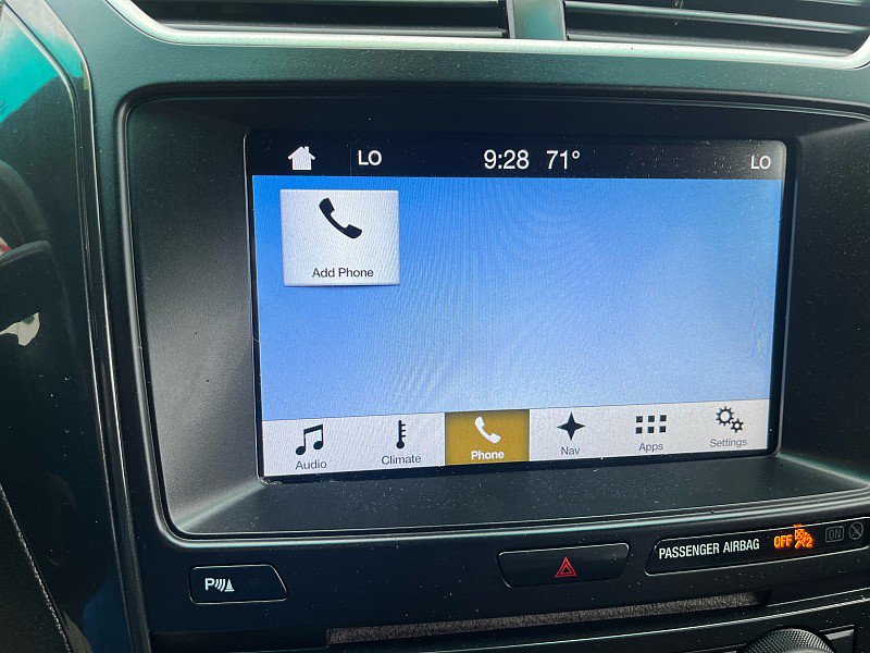Used 2017 Ford Explorer XLT w/ Equipment Group 202A AWD/4WD image 32