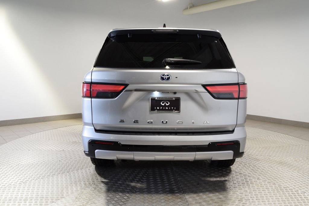 Used 2023 Toyota Sequoia Capstone AWD/4WD image 11