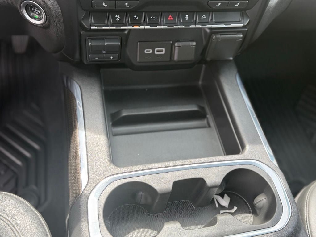 Used 2021 Chevrolet Silverado 1500 RST w/ Convenience Package II AWD/4WD image 34