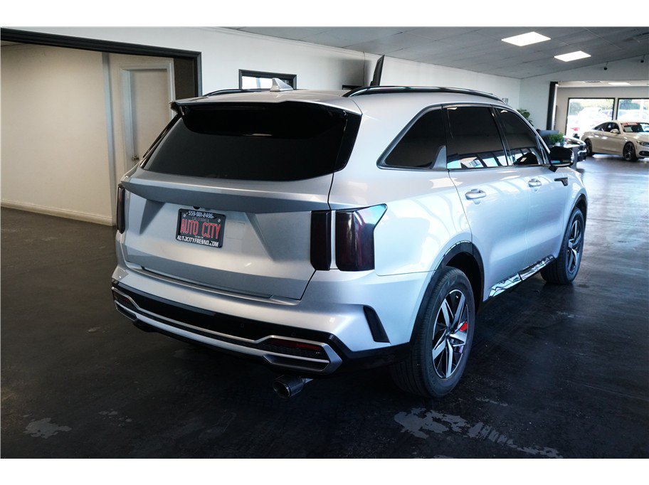Used 2022 Kia Sorento EX w/ Panoramic Sunroof Package FWD image 7