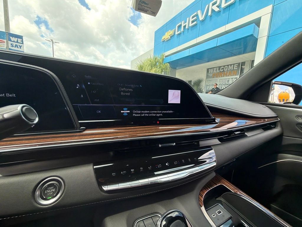 Used 2024 Cadillac Escalade Luxury RWD image 22