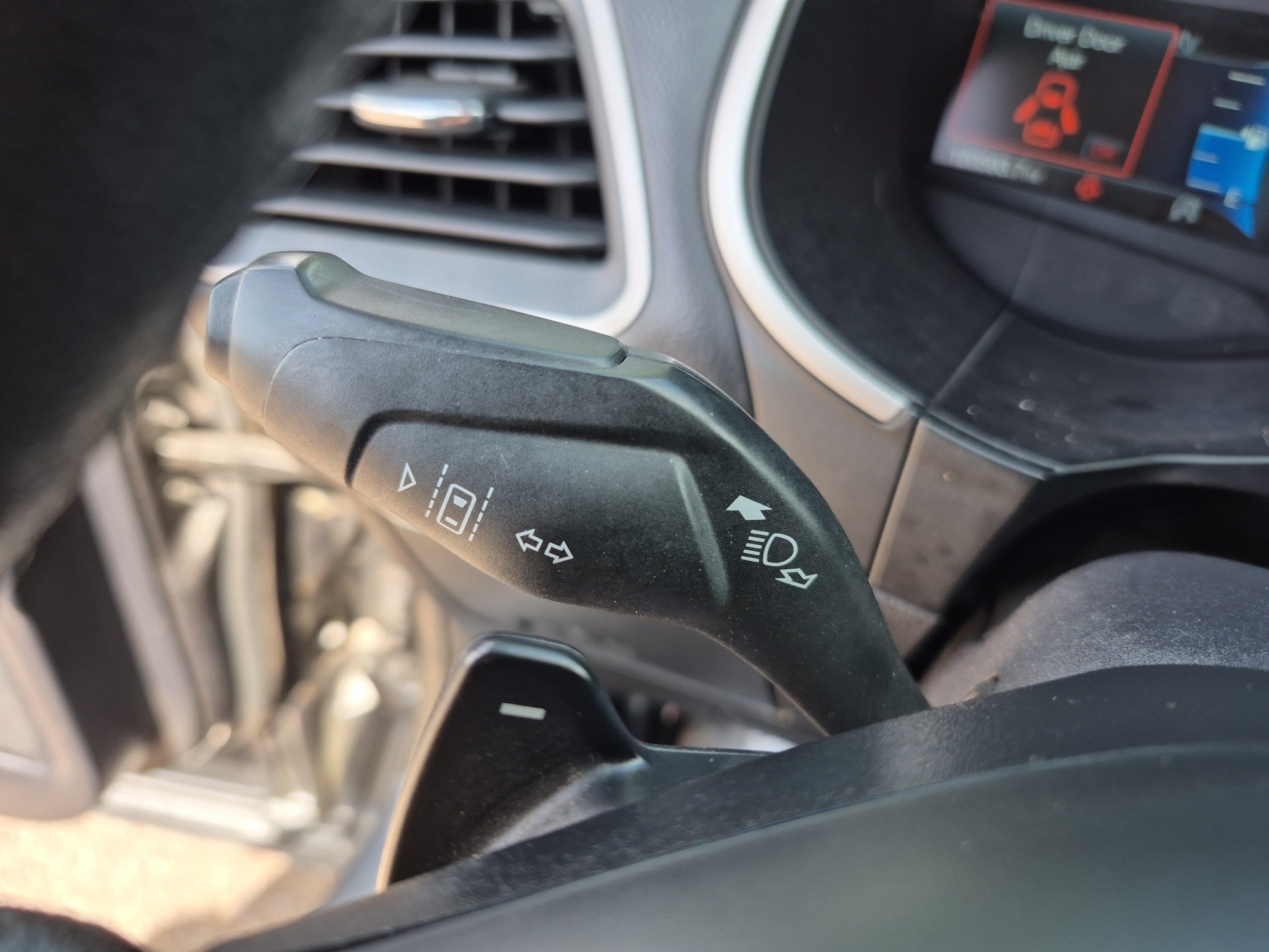 Used 2019 Ford Edge SEL w/ Equipment Group 201A AWD/4WD image 37