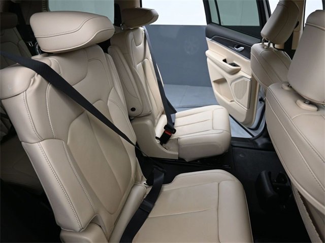 Used 2022 Jeep Grand Cherokee L Limited image 23