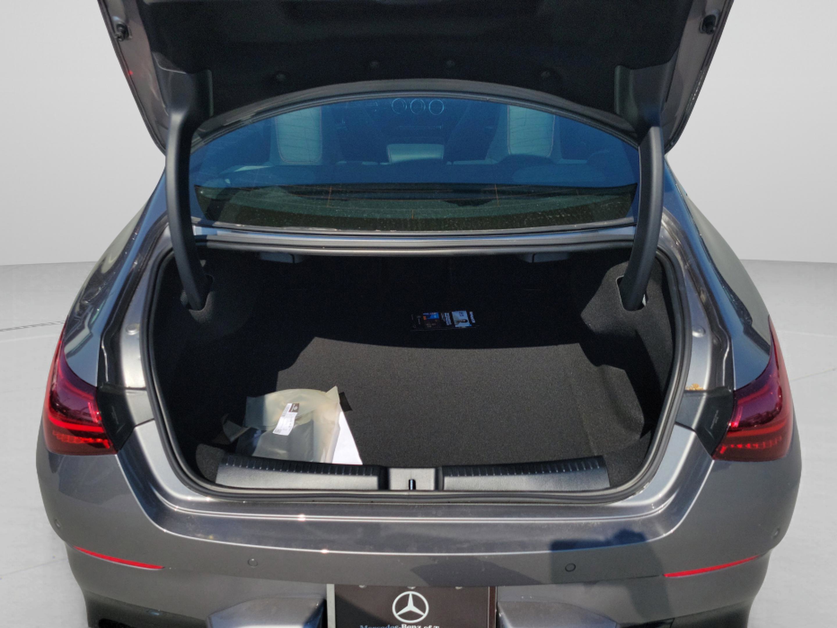 New 2026 Mercedes-Benz CLA 35 AMG 4MATIC image 8