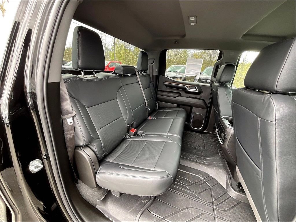 Used 2024 Chevrolet Silverado 1500 RST AWD/4WD image 15
