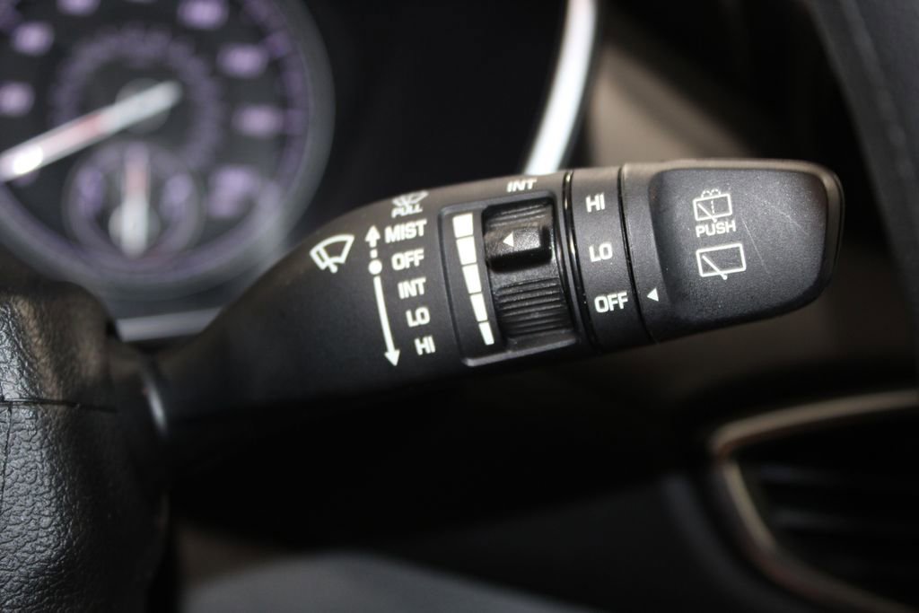 Used 2023 Hyundai Santa Fe SE AWD/4WD image 35