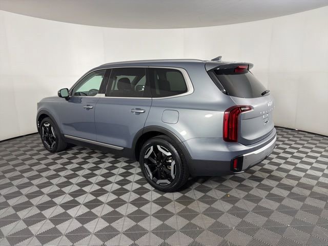 Used 2023 Kia Telluride S AWD/4WD image 14