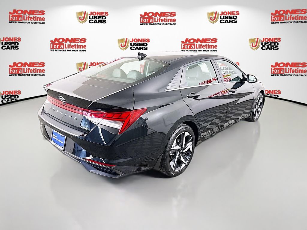 Certified 2023 Hyundai Elantra Limited FWD image 17