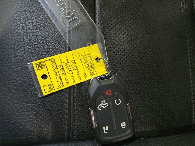 Used 2023 GMC Sierra 2500 Denali w/ Denali Ultimate Package image 36