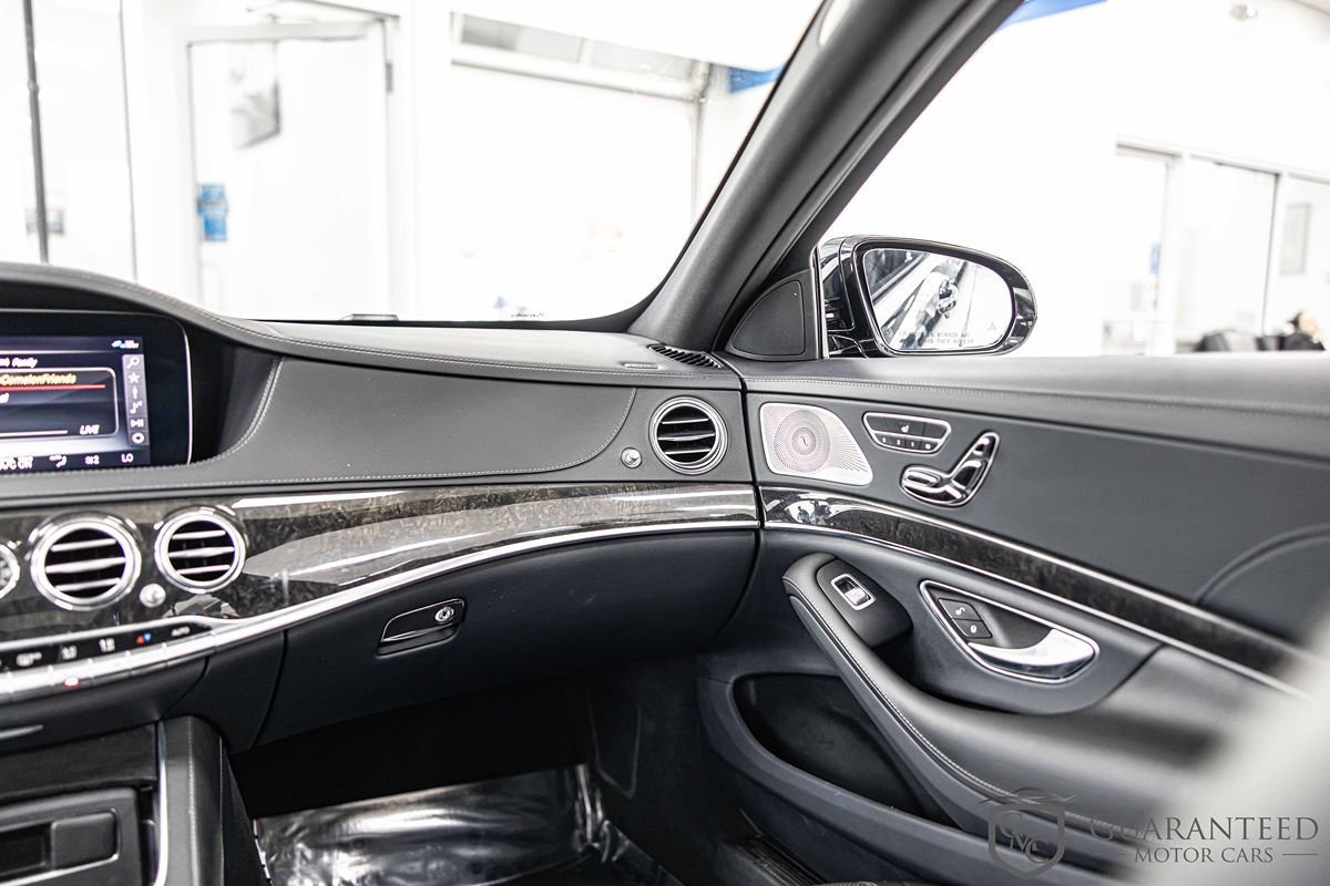 Used 2019 Mercedes-Benz S 560 Sedan image 40