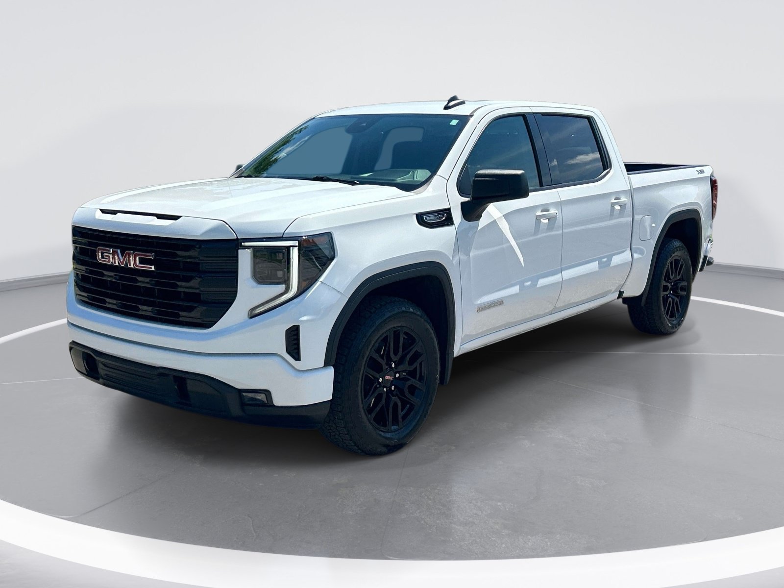 Used 2023 GMC Sierra 1500 Elevation w/ X31 Off-Road Package AWD/4WD image 5