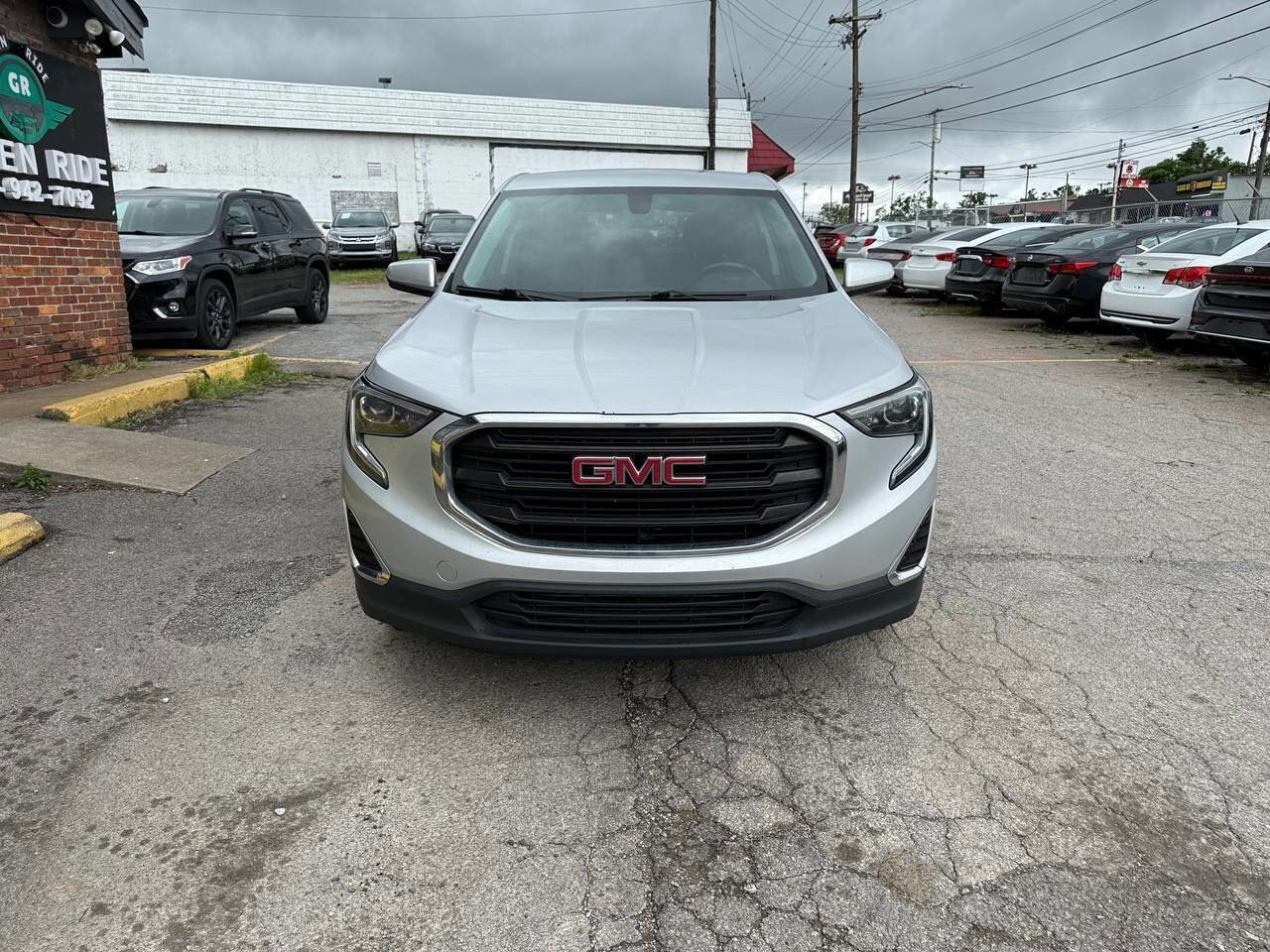Used 2018 GMC Terrain SLE FWD image 8
