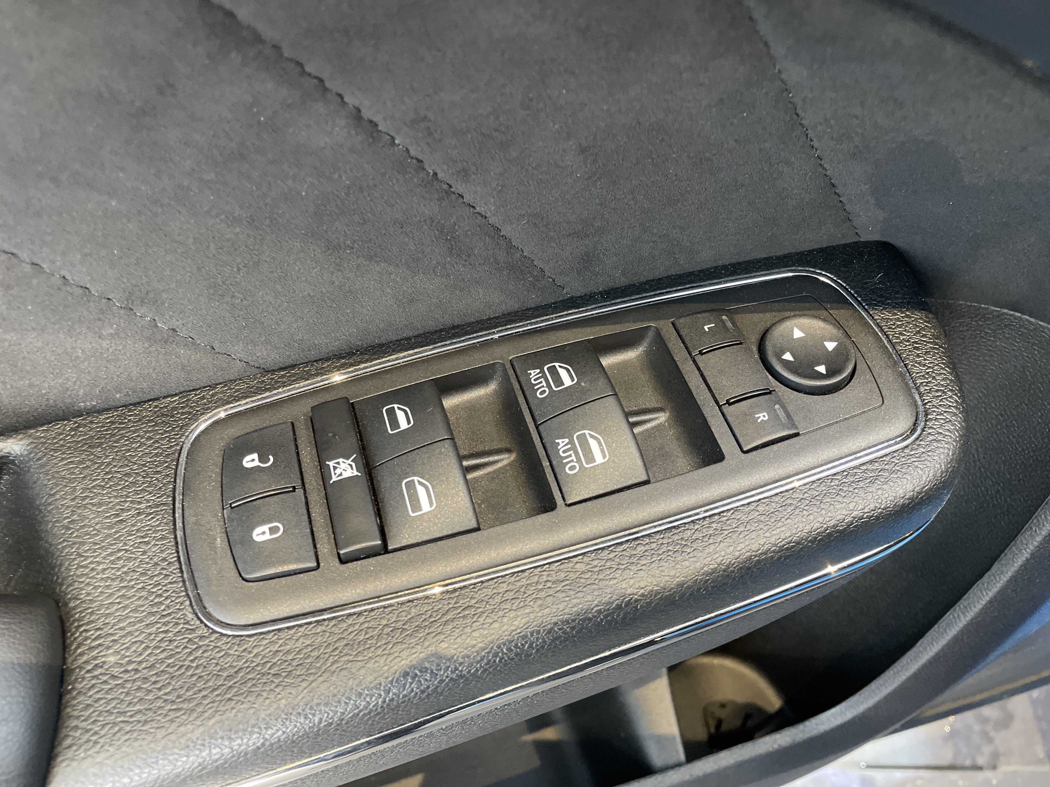 Used 2023 Dodge Charger SRT Hellcat w/ Harman/Kardon Audio Group RWD image 16