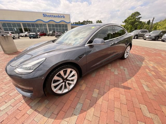 Used 2020 Tesla Model 3 Standard Range Plus RWD image 28