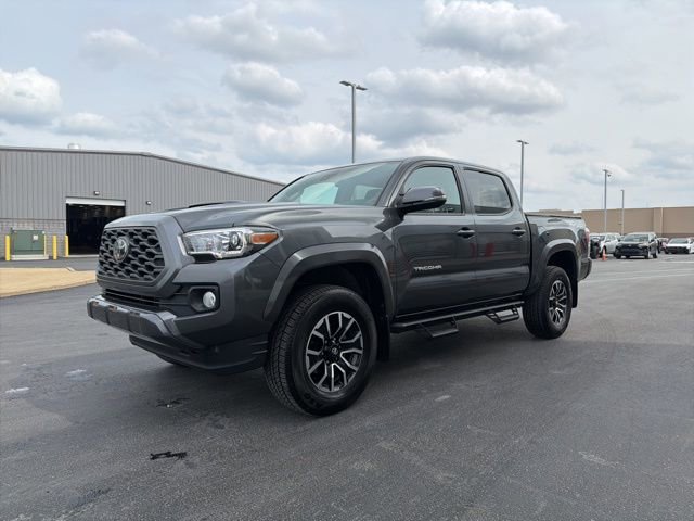 Certified 2023 Toyota Tacoma TRD Sport AWD/4WD image 3