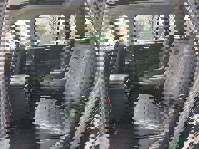 Used 2025 Lincoln Aviator Premiere image 13