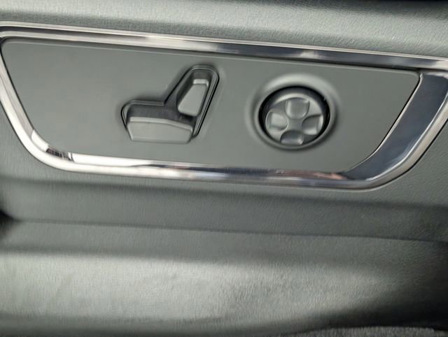 Used 2025 RAM 1500 Limited image 15