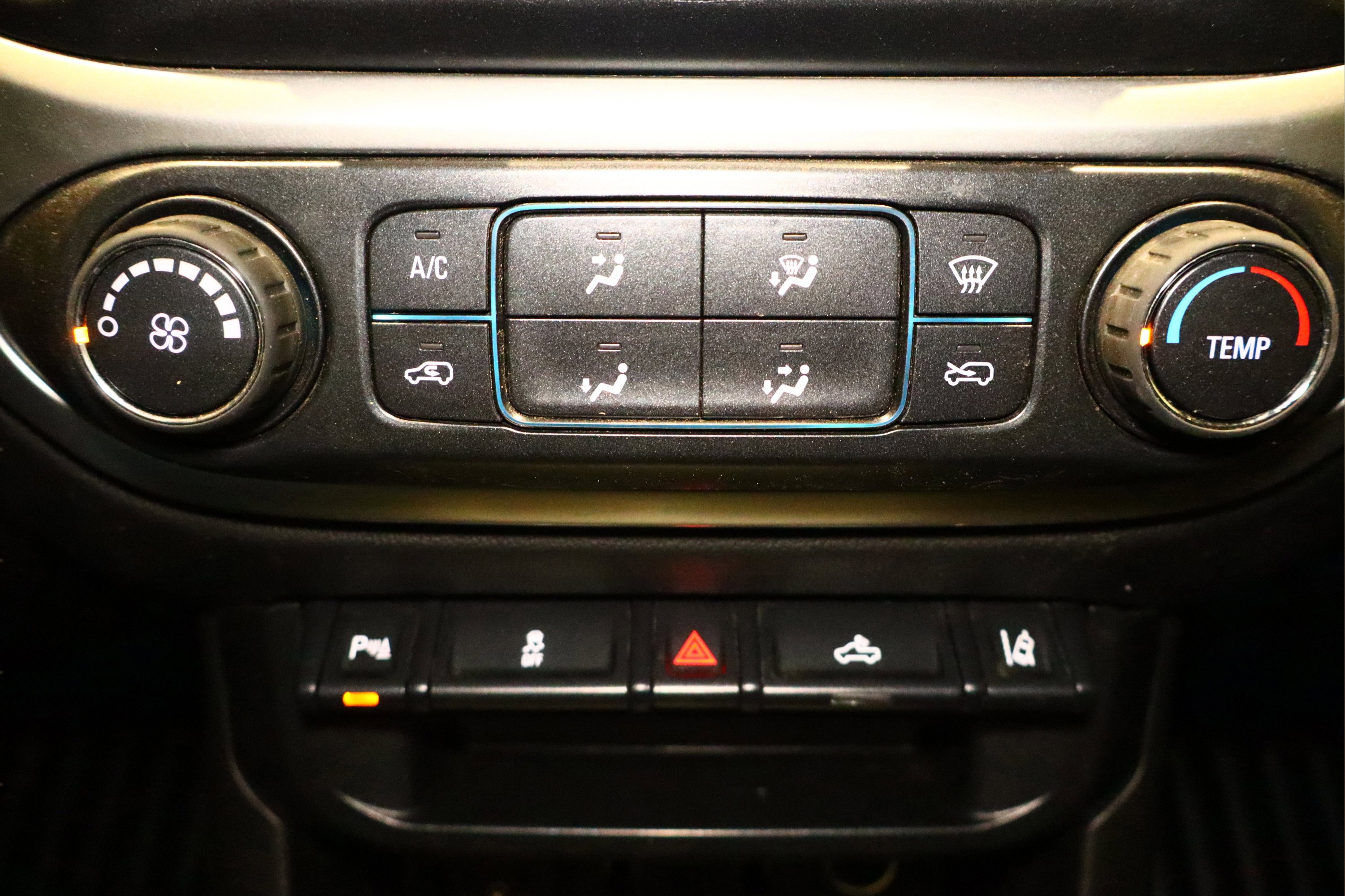 Used 2022 Chevrolet Colorado LT w/ Fleet Safety Package image 22