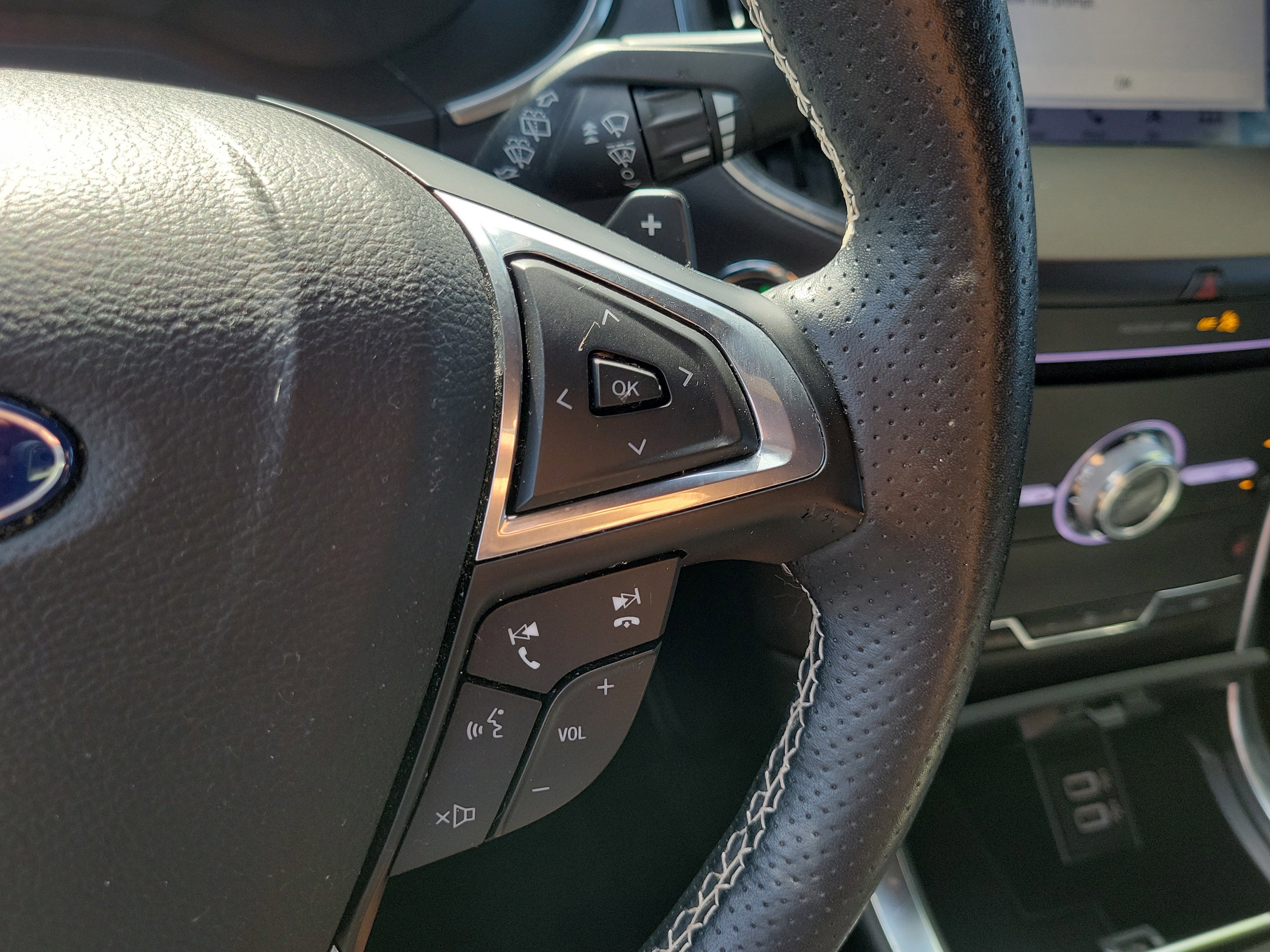 Used 2019 Ford Edge ST w/ Convenience Package image 24