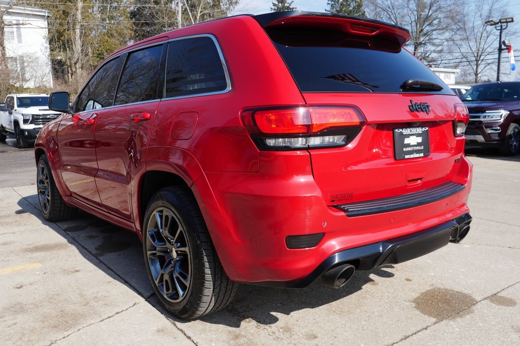 Used 2015 Jeep Grand Cherokee SRT w/ Luxury Group II image 3