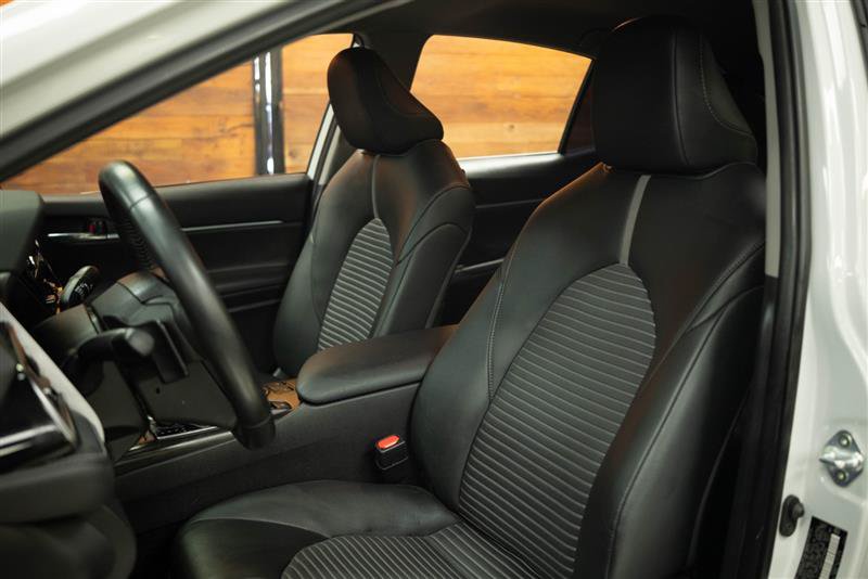 Used 2023 Toyota Camry SE w/ Cold Weather Package AWD/4WD image 10