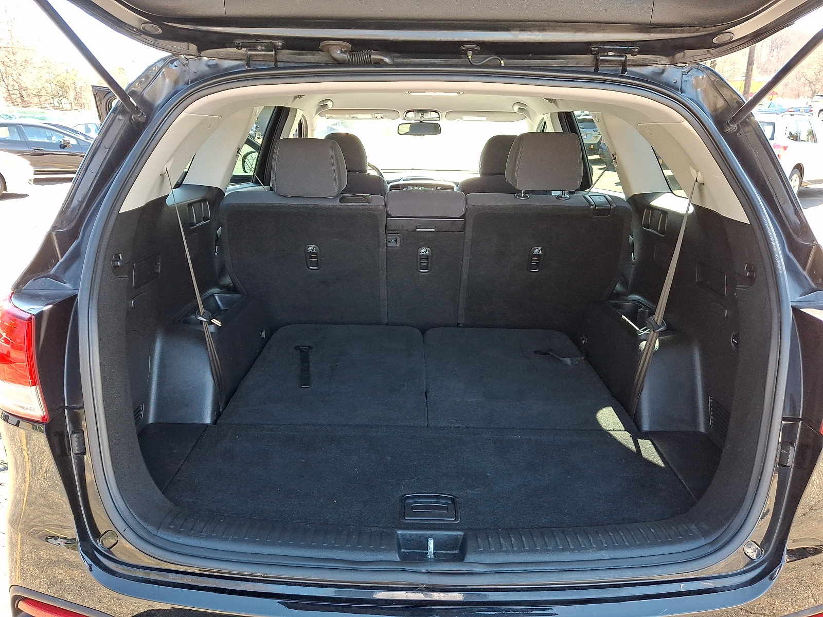 Used 2018 Kia Sorento LX image 30