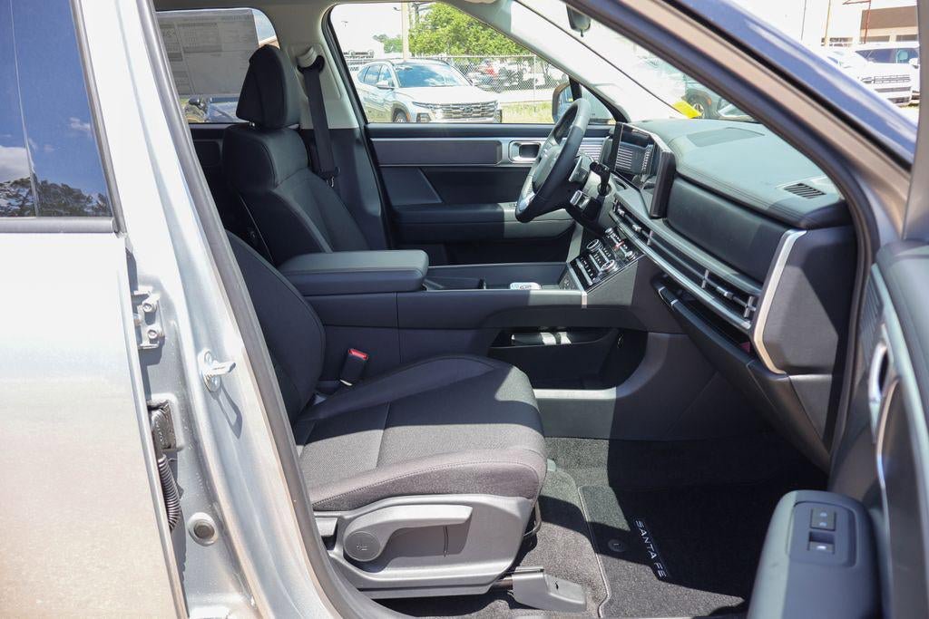 New 2026 Hyundai Santa Fe SE FWD image 8