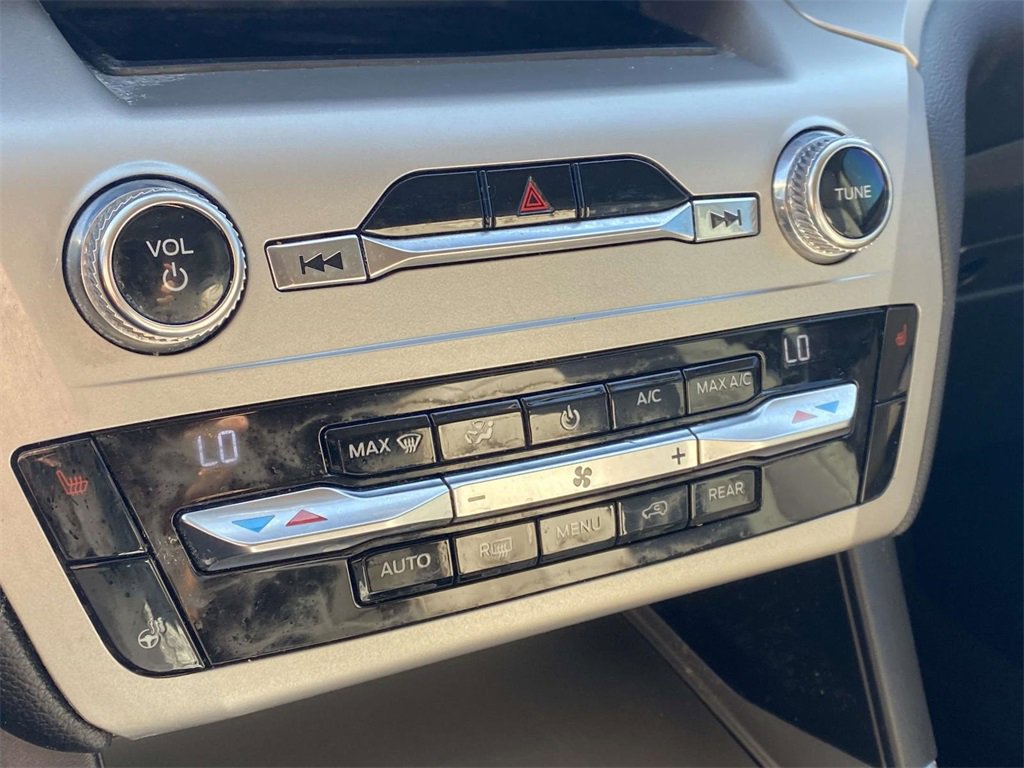 Used 2021 Ford Explorer XLT w/ Equipment Group 202A image 54