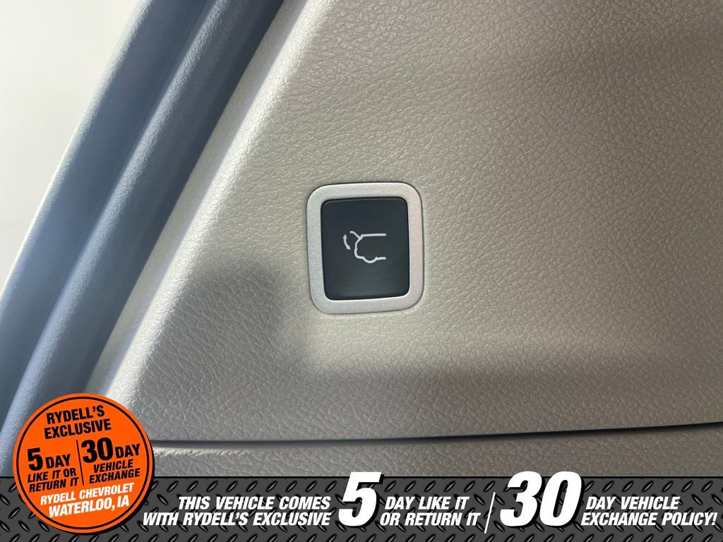 Used 2022 Chrysler Pacifica Touring-L image 22