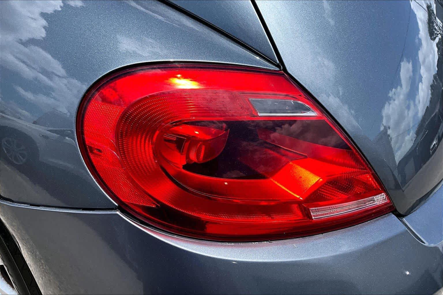 Used 2016 Volkswagen Beetle 1.8T FWD image 28