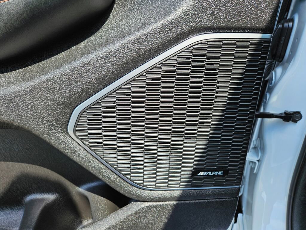 Used 2023 Jeep Grand Cherokee Summit w/ Luxury Tech Group V image 21