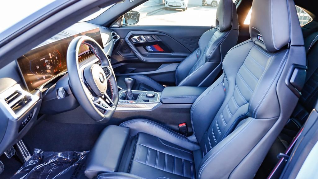 Used 2025 BMW M2 image 22