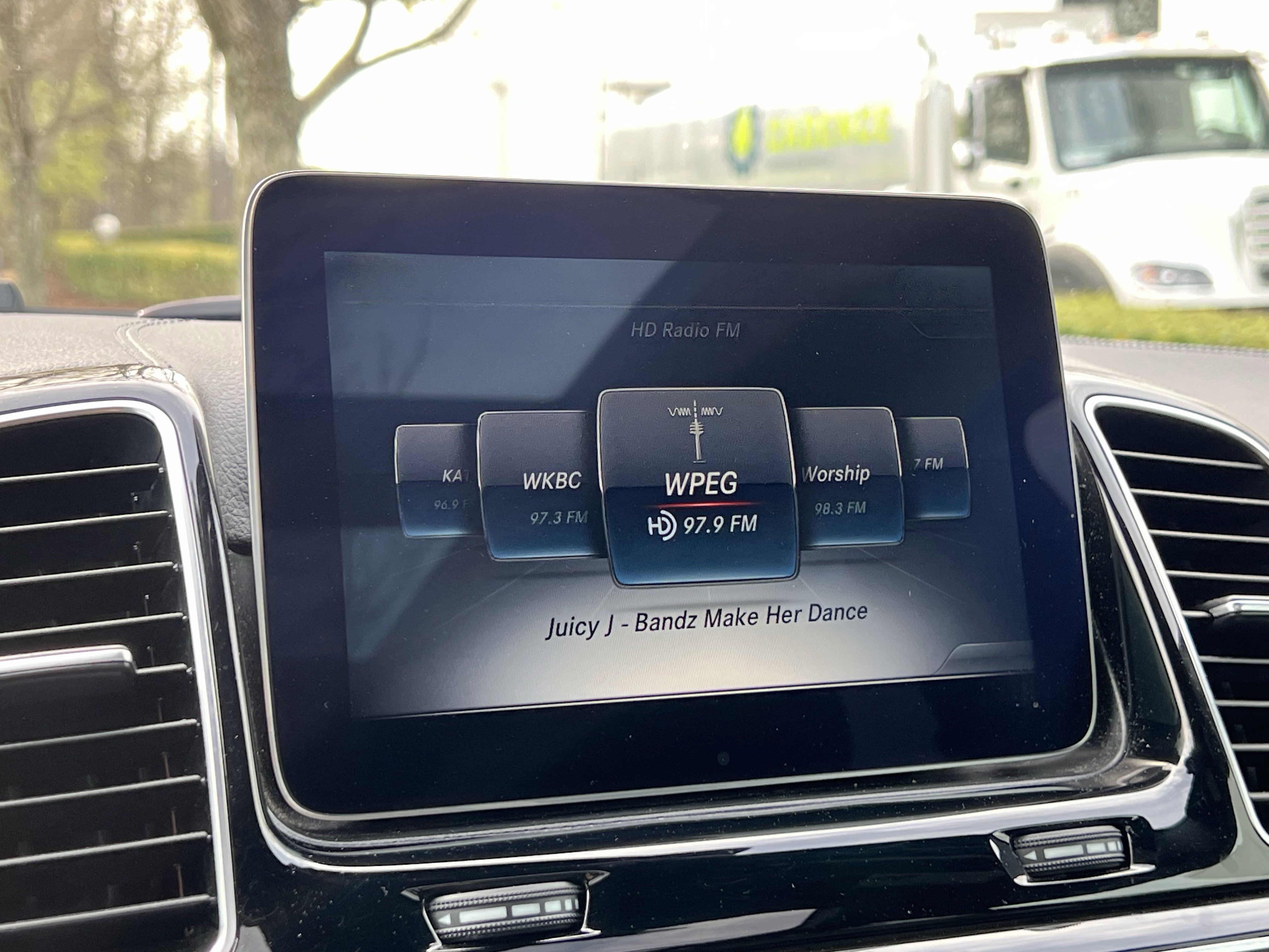 Used 2018 Mercedes-Benz GLE 43 AMG 4MATIC image 24