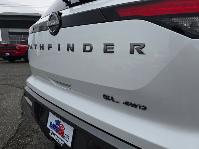 New 2026 Nissan Pathfinder SL image 17